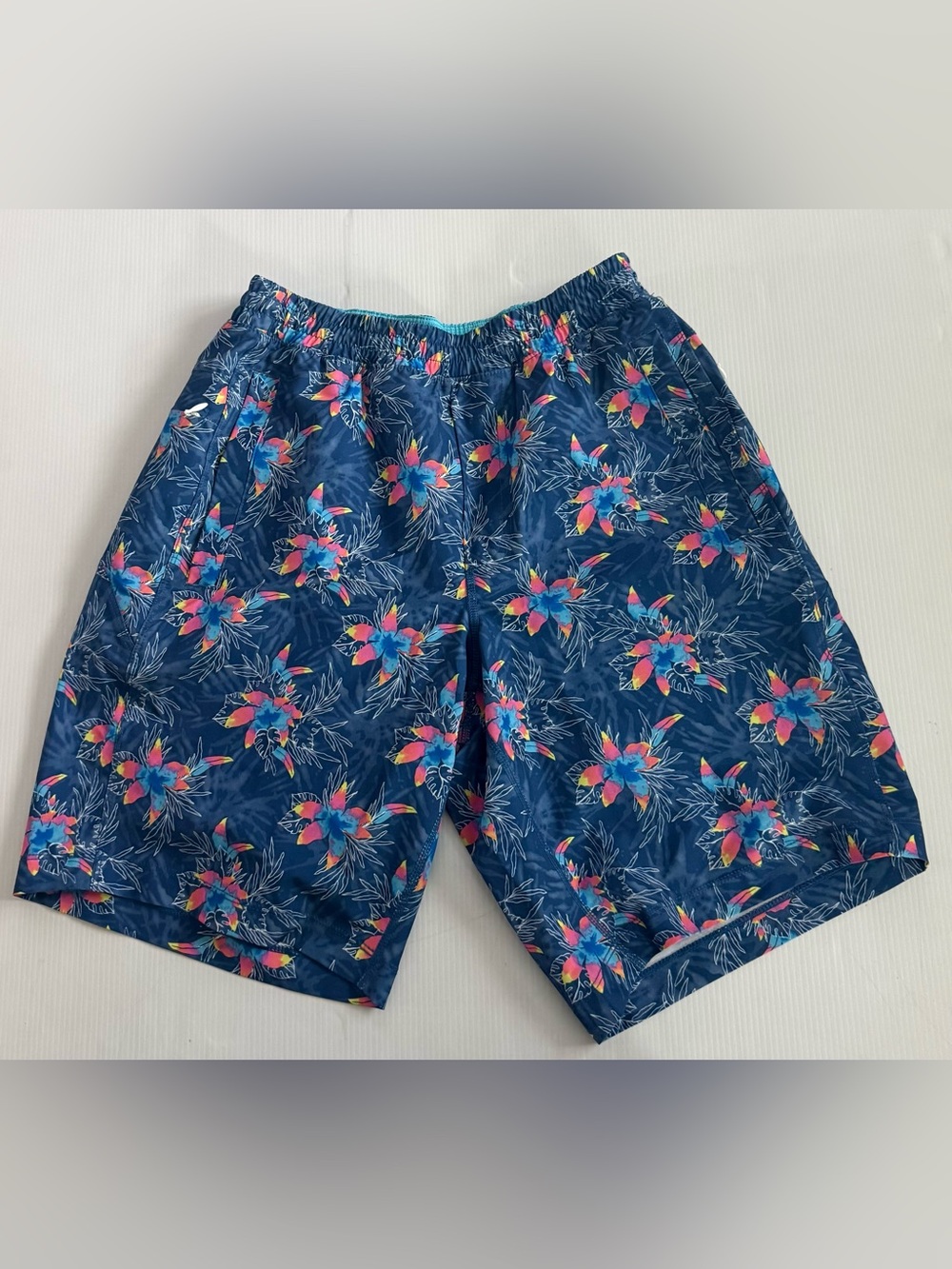 Birddogs‎ Navy Floral Swim Trunks with Pink & Teal Accents Size Small